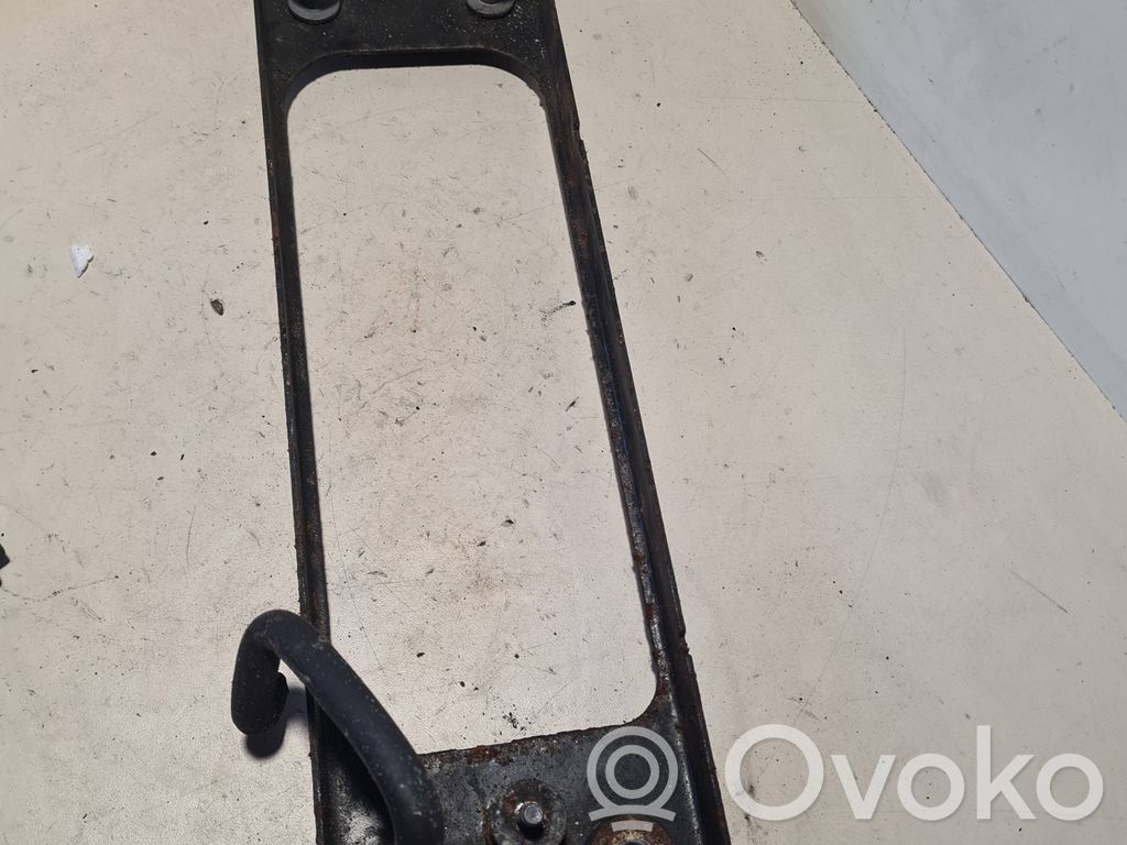 BMW 5 E60 E61 Pneumatic air compressor holding bracket 