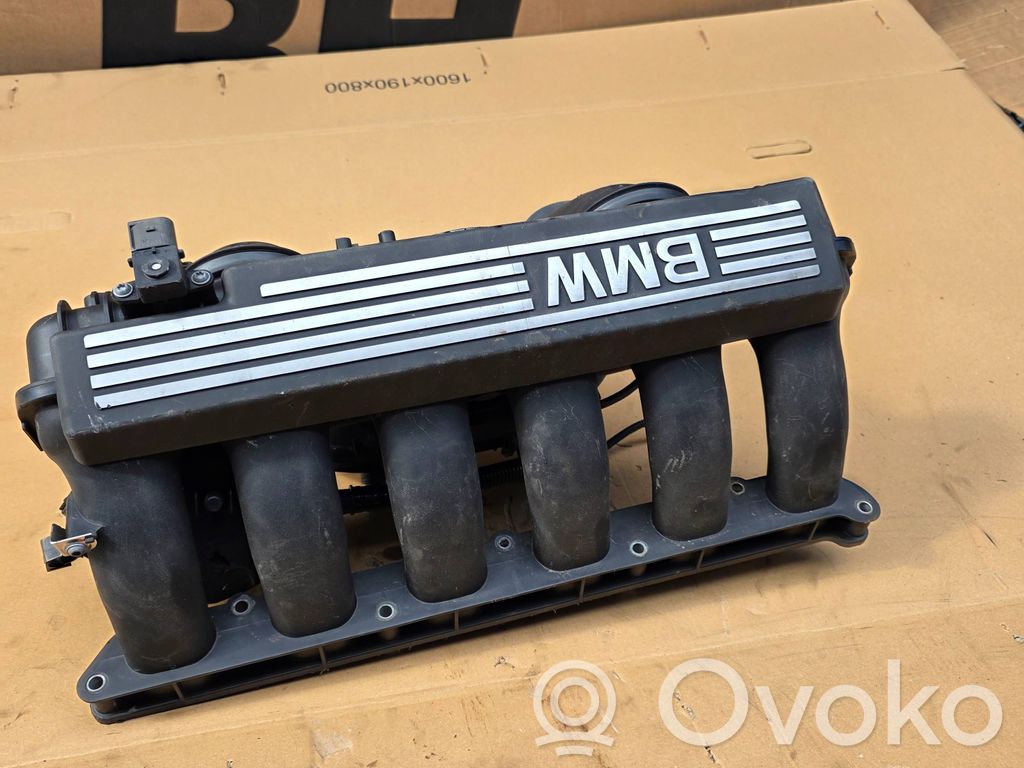 BMW 5 E60 E61 Ieplūdes kolektors 