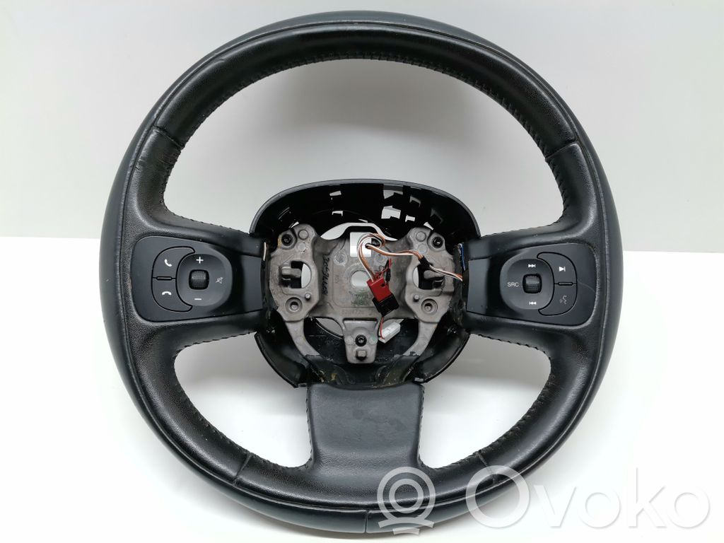 Fiat 500L Ohjauspyörä 