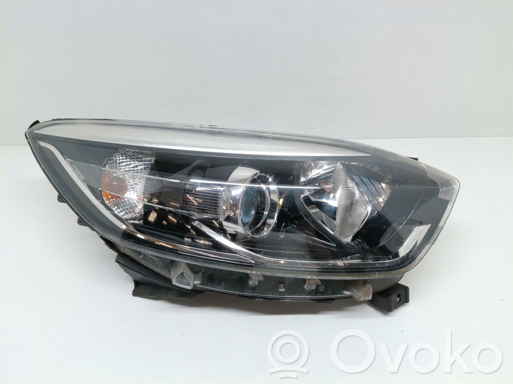 Renault Captur Lampa przednia 