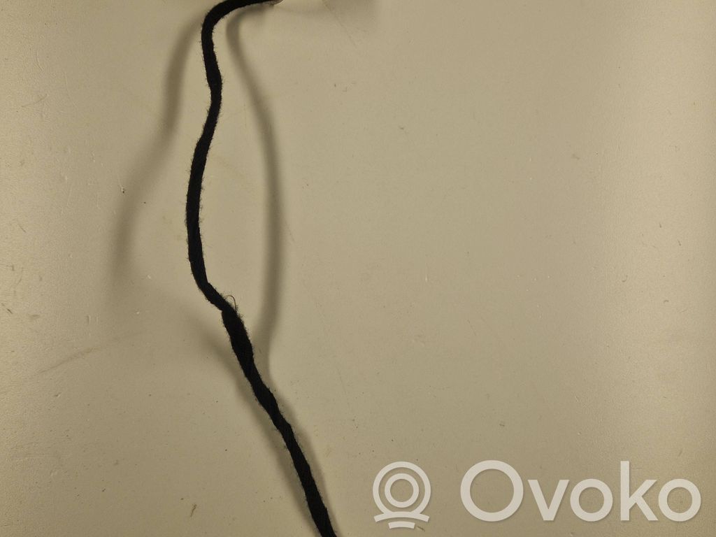 Etuoven johtosarja   4E0971160