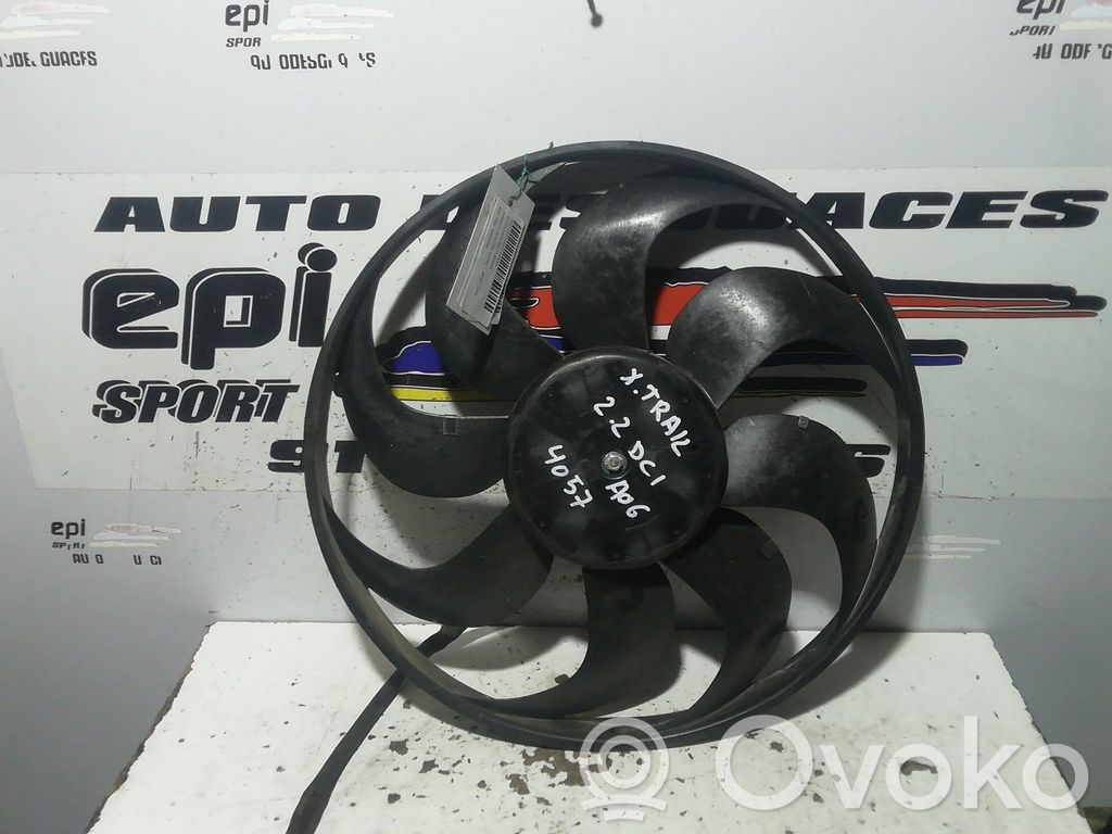 Nissan X-Trail T30 Elektrisks radiatoru ventilators 