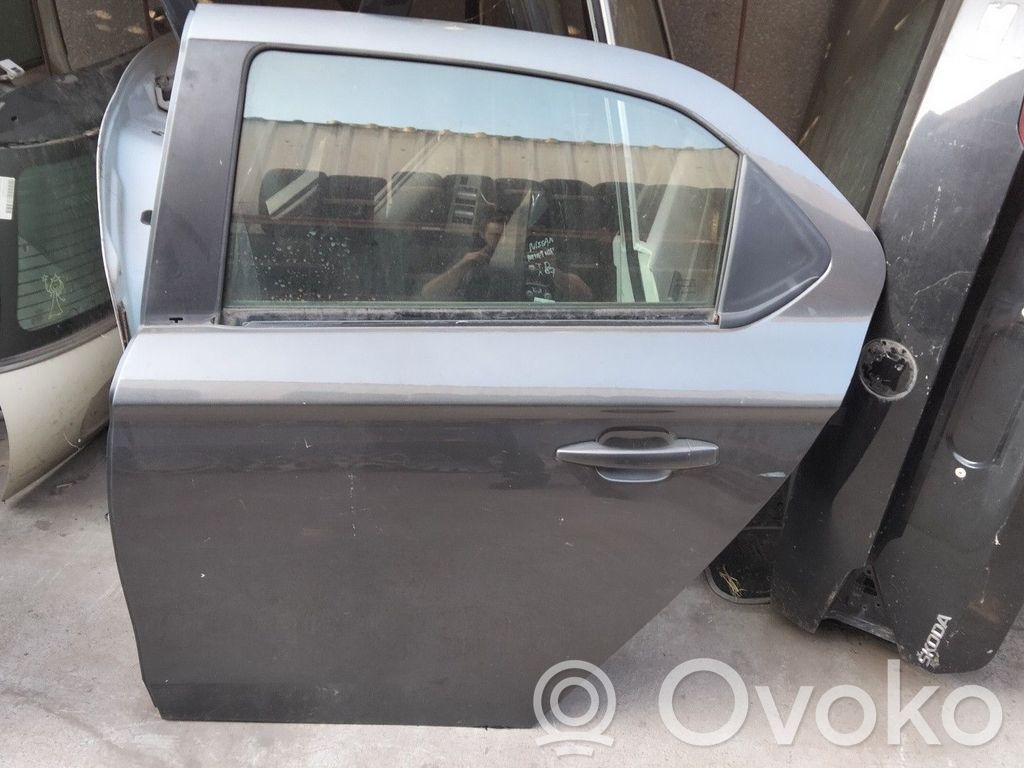 Rear door