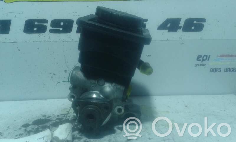 BMW 5 E39 Power steering pump 