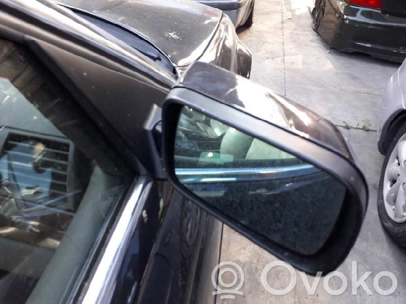 Front door electric wing mirror