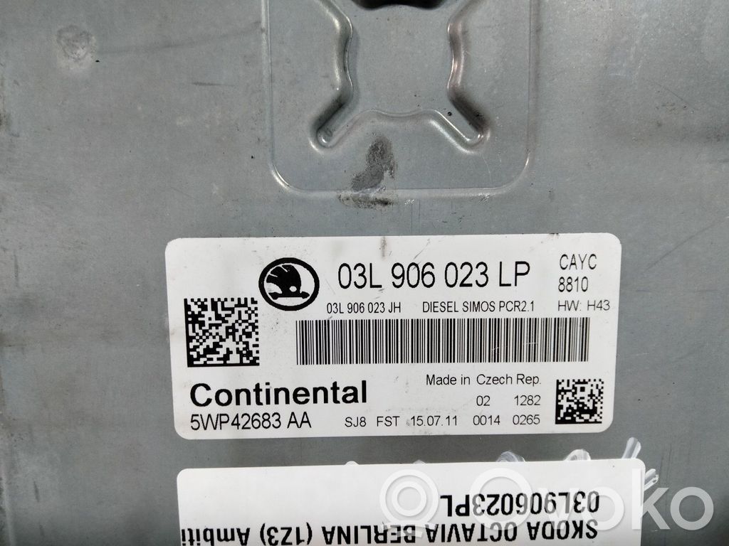Skoda Octavia Mk2 (1Z) Engine control unit/module 