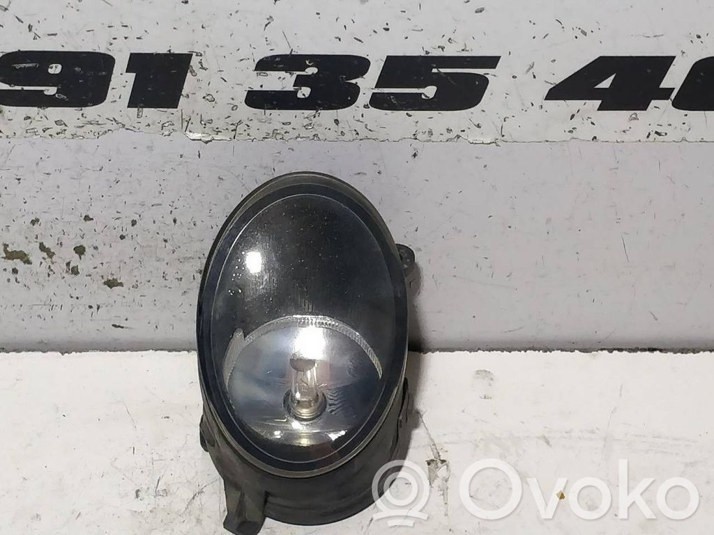 Etusumuvalo   4F0941700,4F0941702,3C3X15N225A