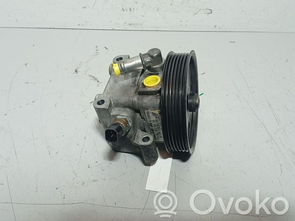 Ford Focus Ohjaustehostimen pumppu 
