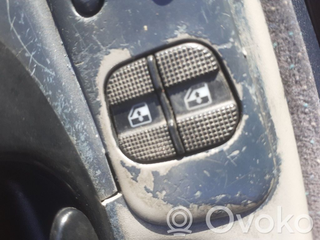 Interruptor del elevalunas eléctrico
