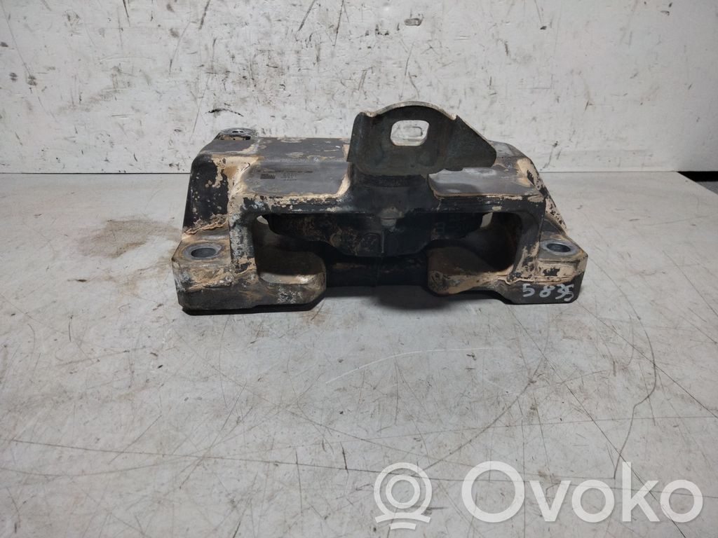 Engine mount bracket   A2472406100