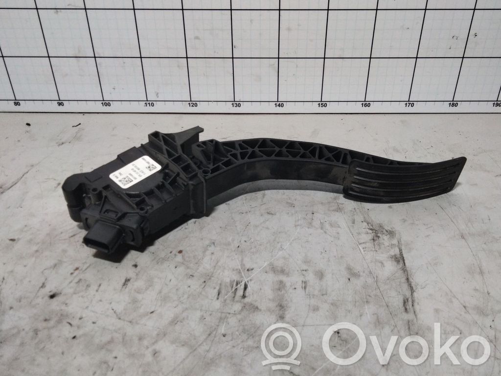 Lynk & co 01 Pedał gazu / przyspieszenia 
