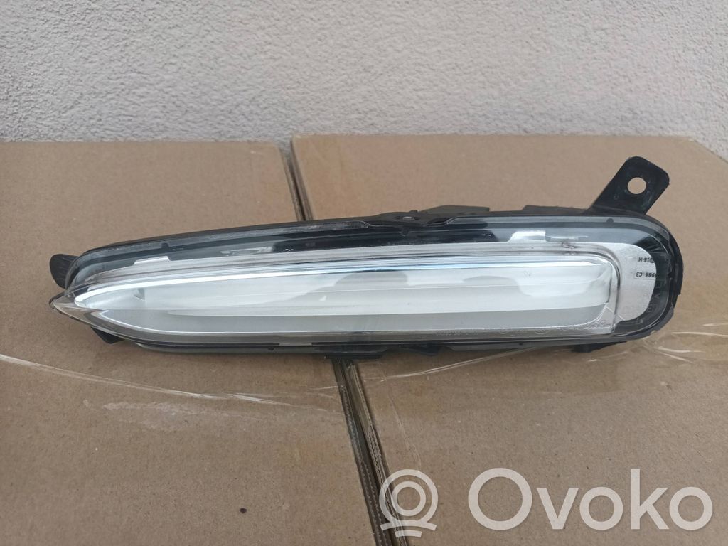 Front indicator light   7471837