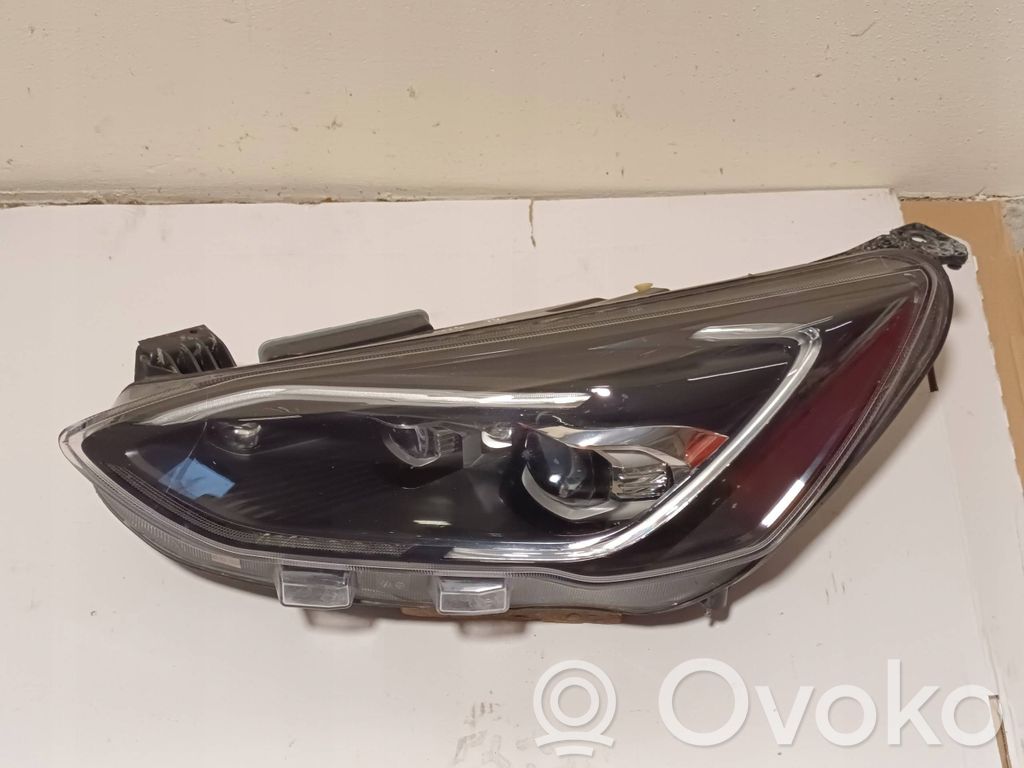 Ford Focus Headlight/headlamp 