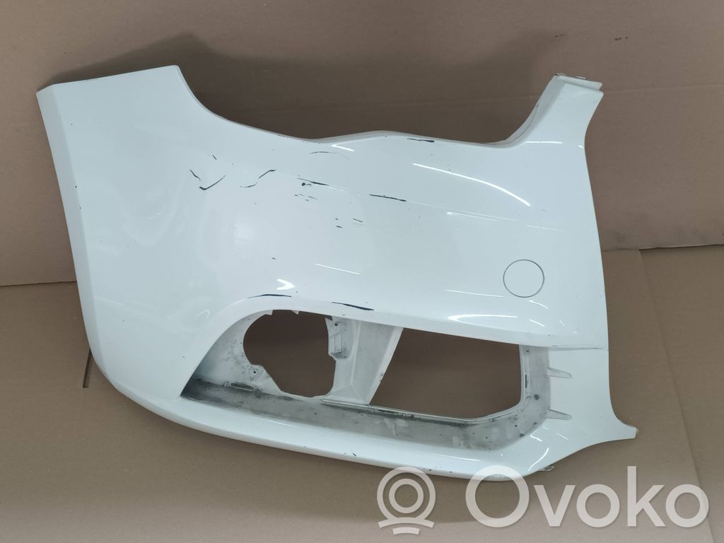 Audi A1 Kampinė priekinio bamperio dalis 