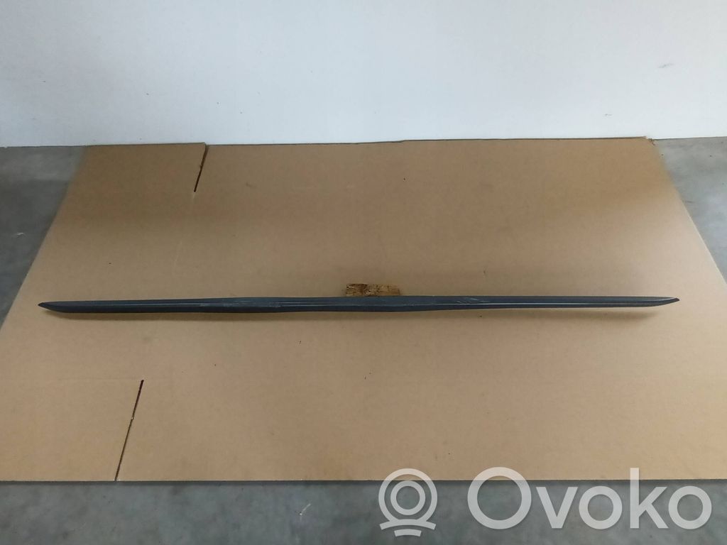 Audi A4 S4 B9 8W Moldura del faldón lateral 