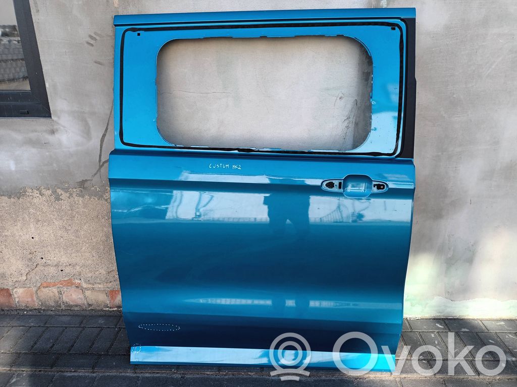 Side sliding door
