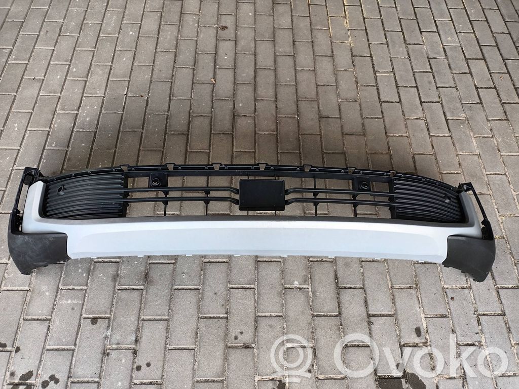 Ford Explorer EV Apakšējā bampera daļa (lūpa) 