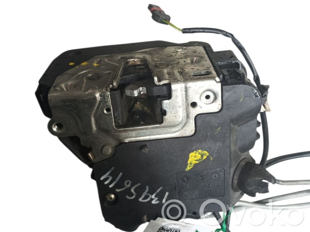 Zamek drzwi przednich   1125519