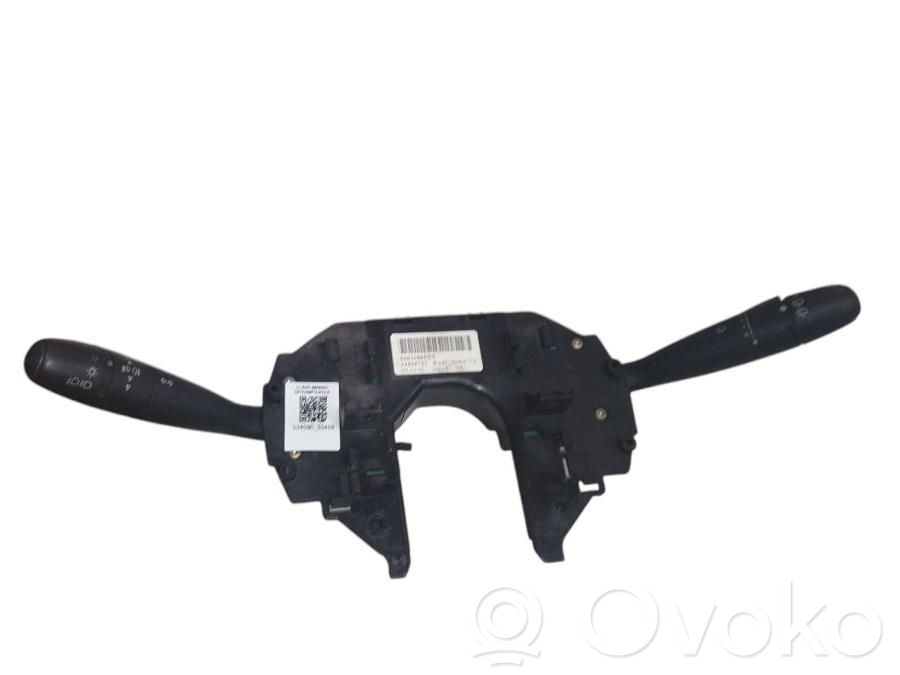 Citroen C4 I Commodo de clignotant 