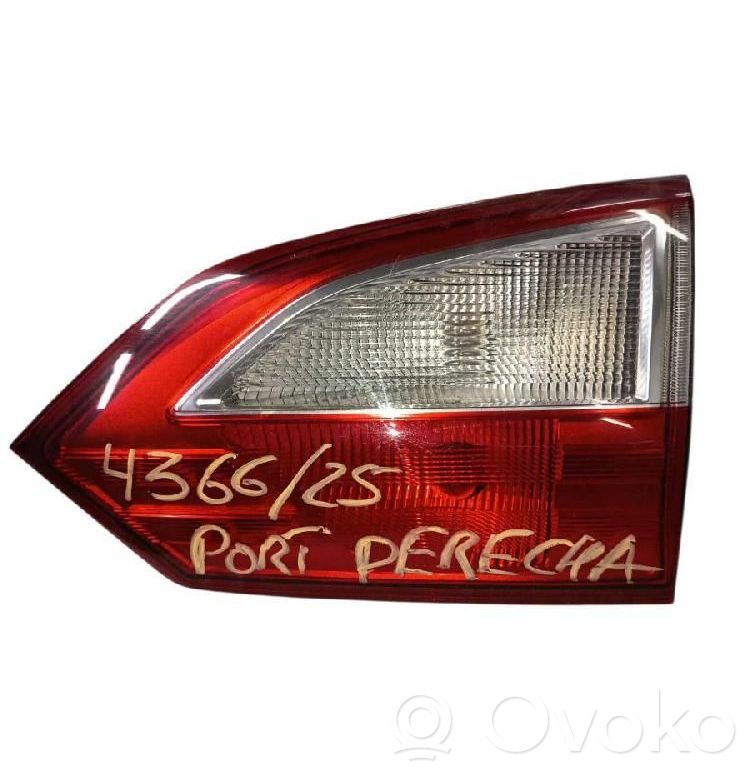 Ford Grand C-MAX Takaluukun takavalot 
