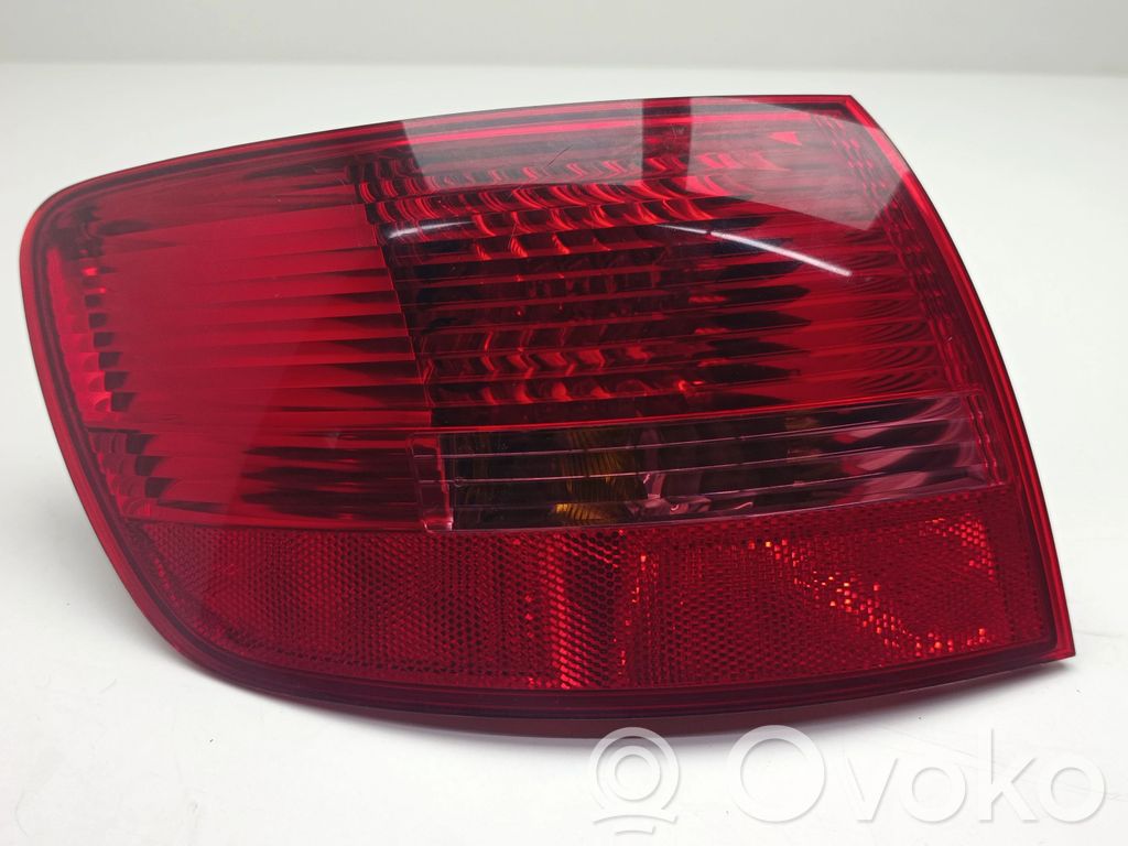 Tailgate rear/tail lights   4F9945095,VALEO89034302
