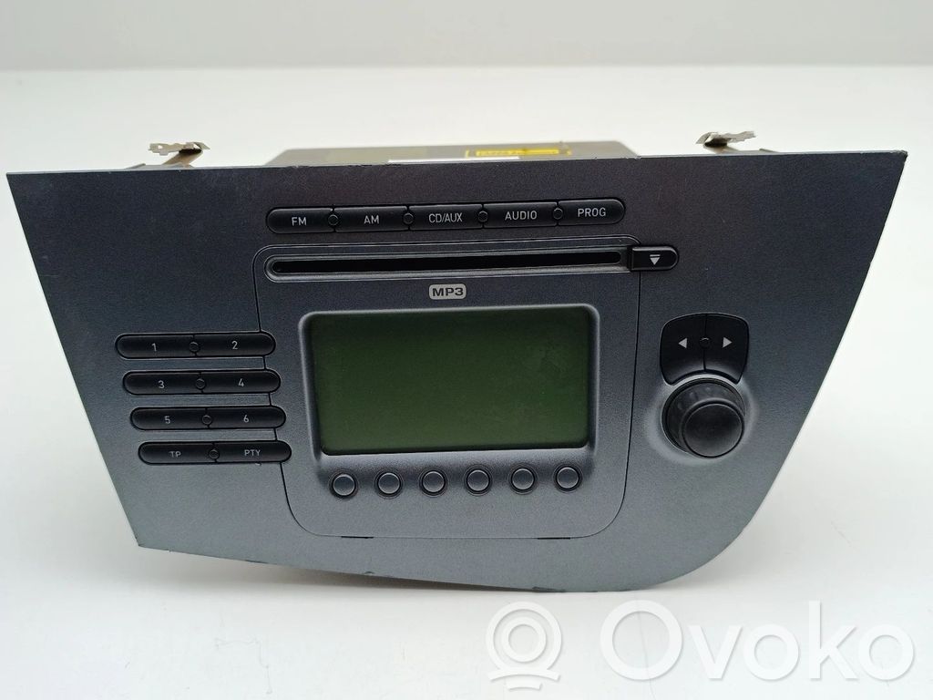 Seat Leon (1P) Panel / Radioodtwarzacz CD/DVD/GPS 
