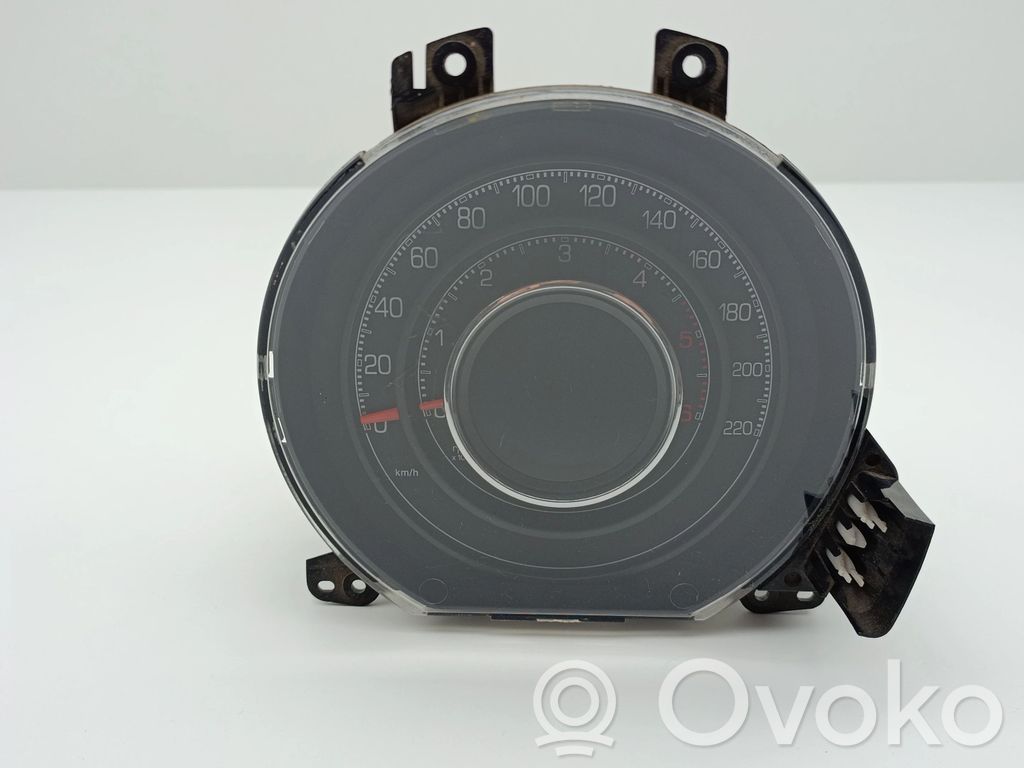 Speedometer (instrument cluster)   735471913