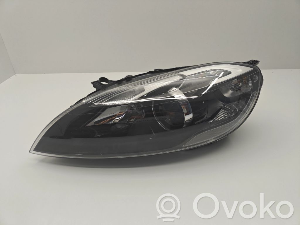 Volvo V40 Cross country Headlight/headlamp 