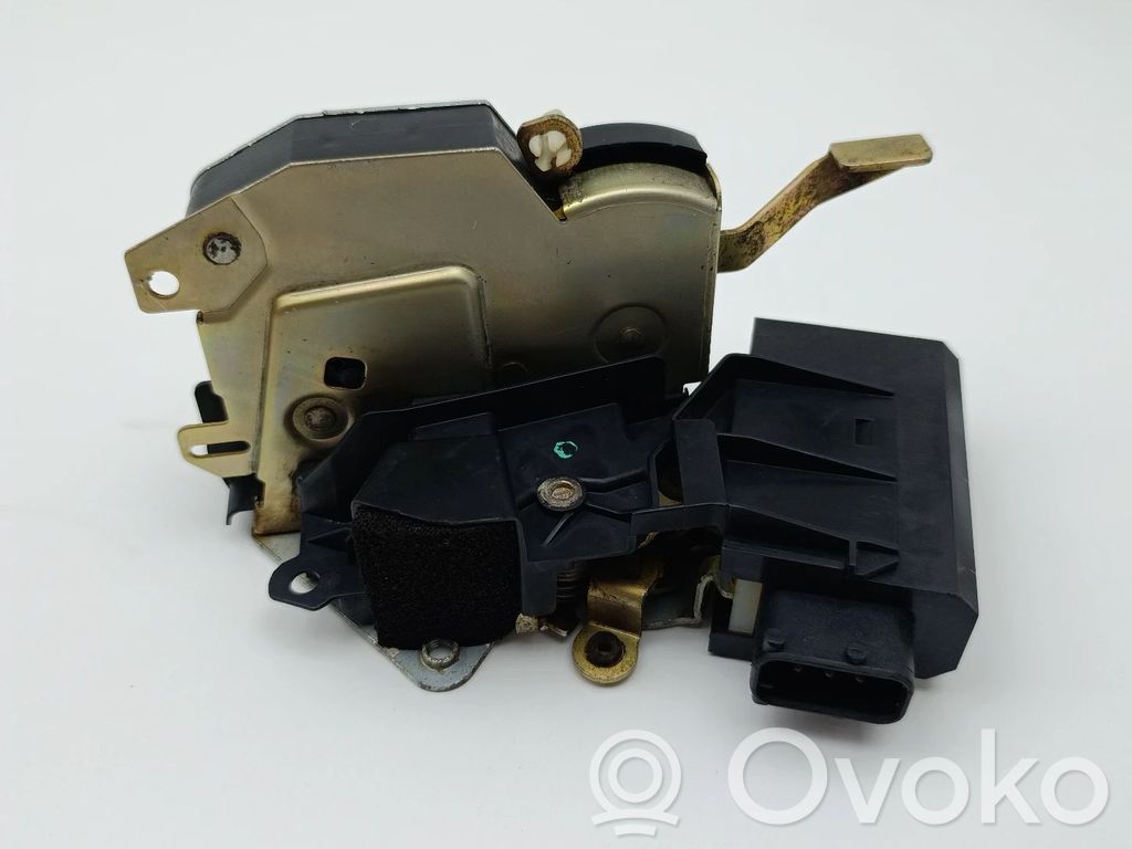 Front door lock   8138924
