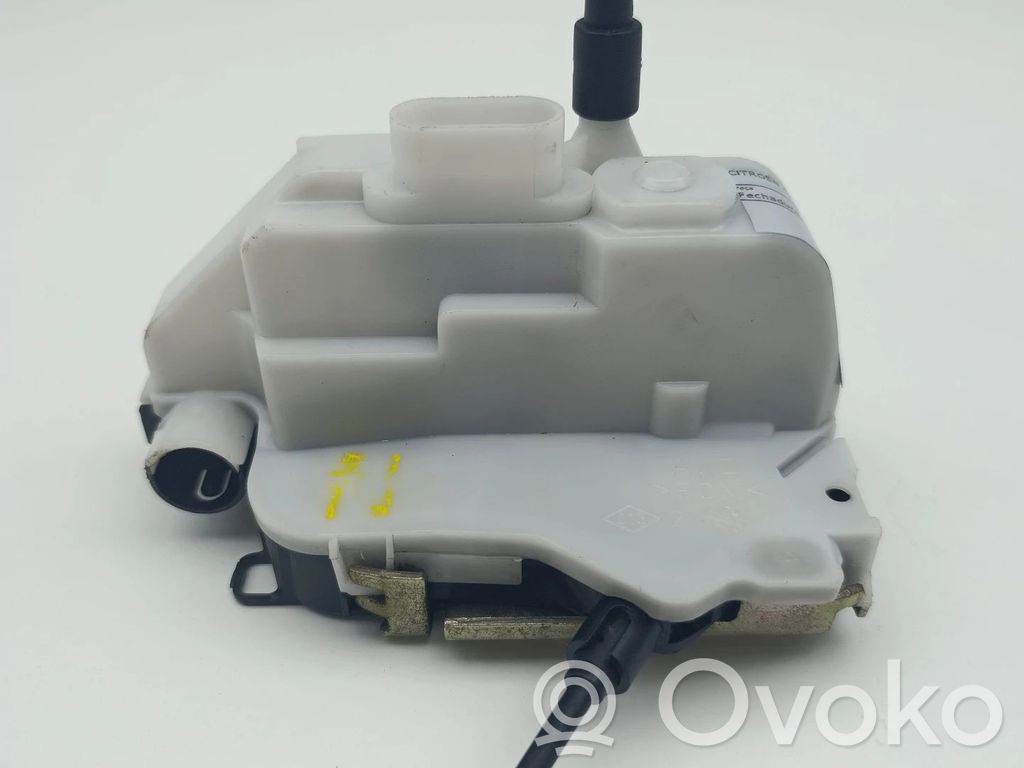 Citroen C2 Priekšpusē slēdzene 
