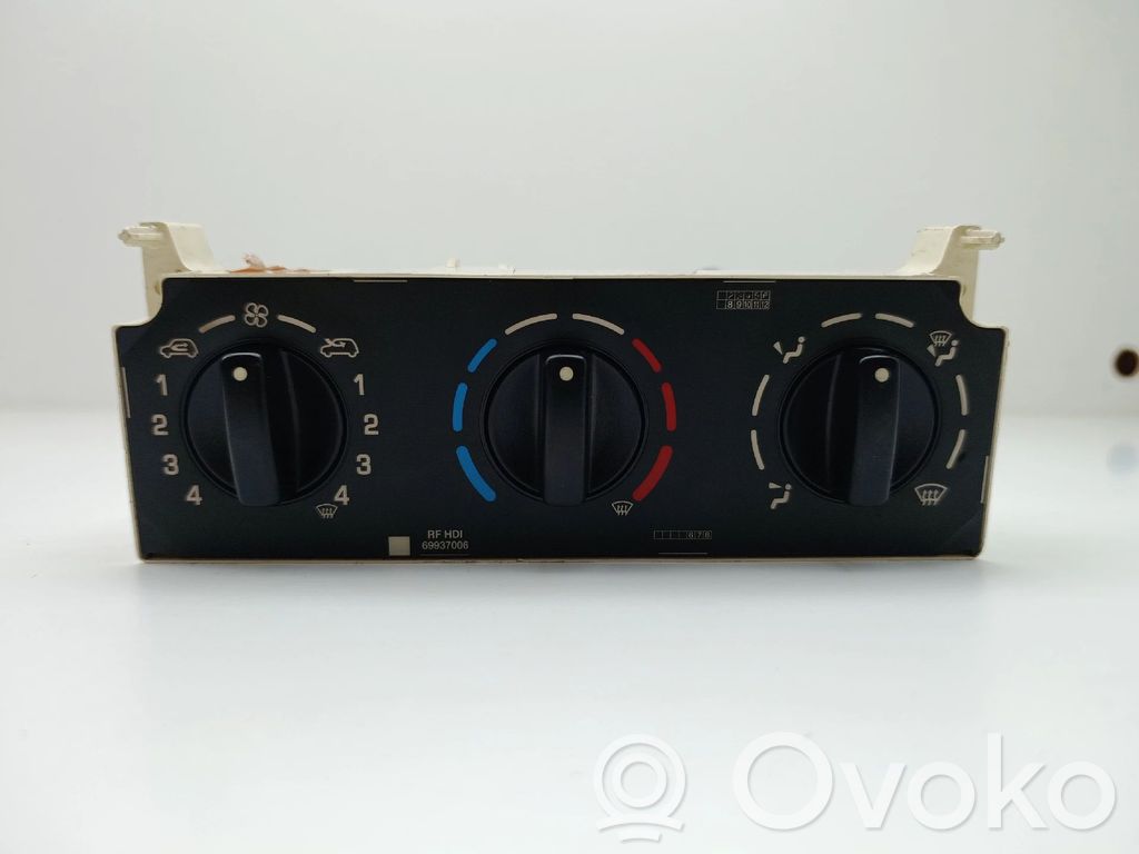 Opel Frontera B Climate control unit 