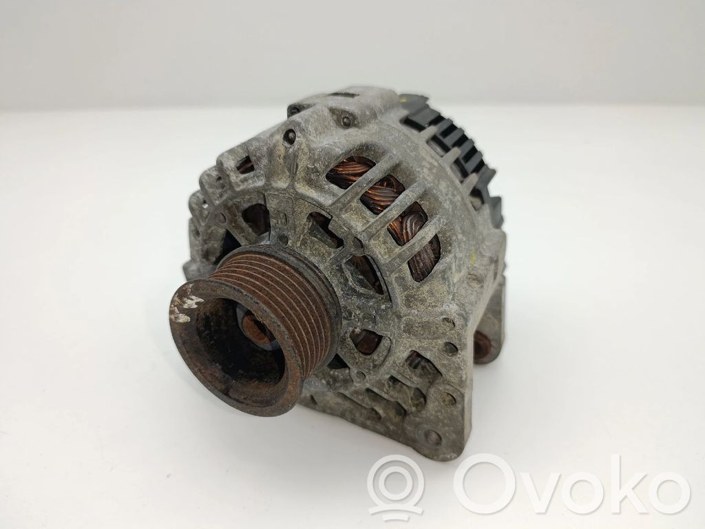 Volkswagen Golf IV Alternador 