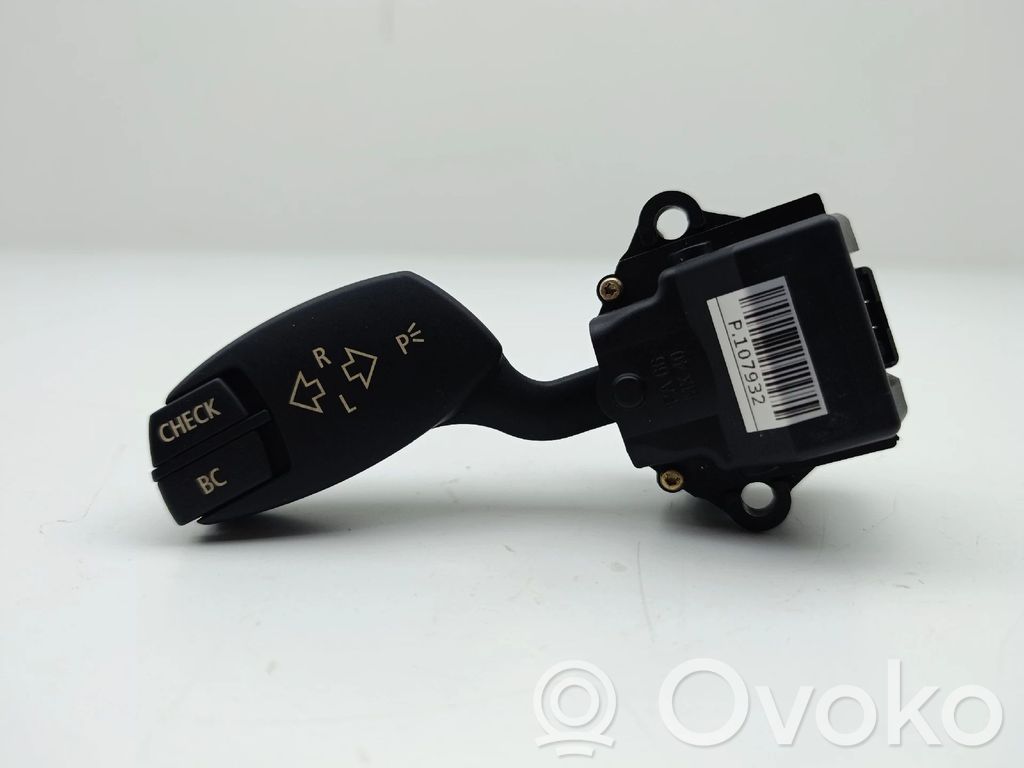 Wiper turn signal indicator stalk/switch   6924103I