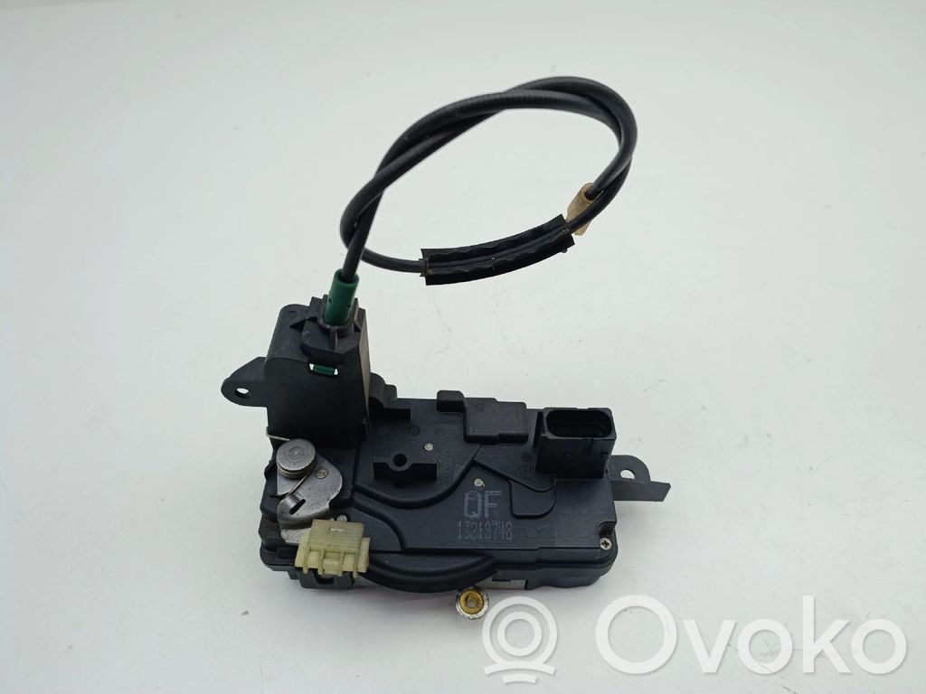 Opel Astra H Priekšpusē slēdzene 
