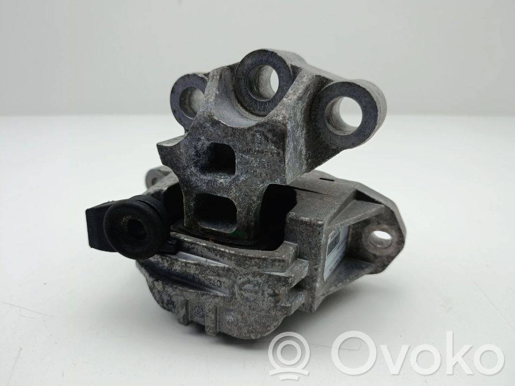 Fiat Tipo Engine mount bracket 