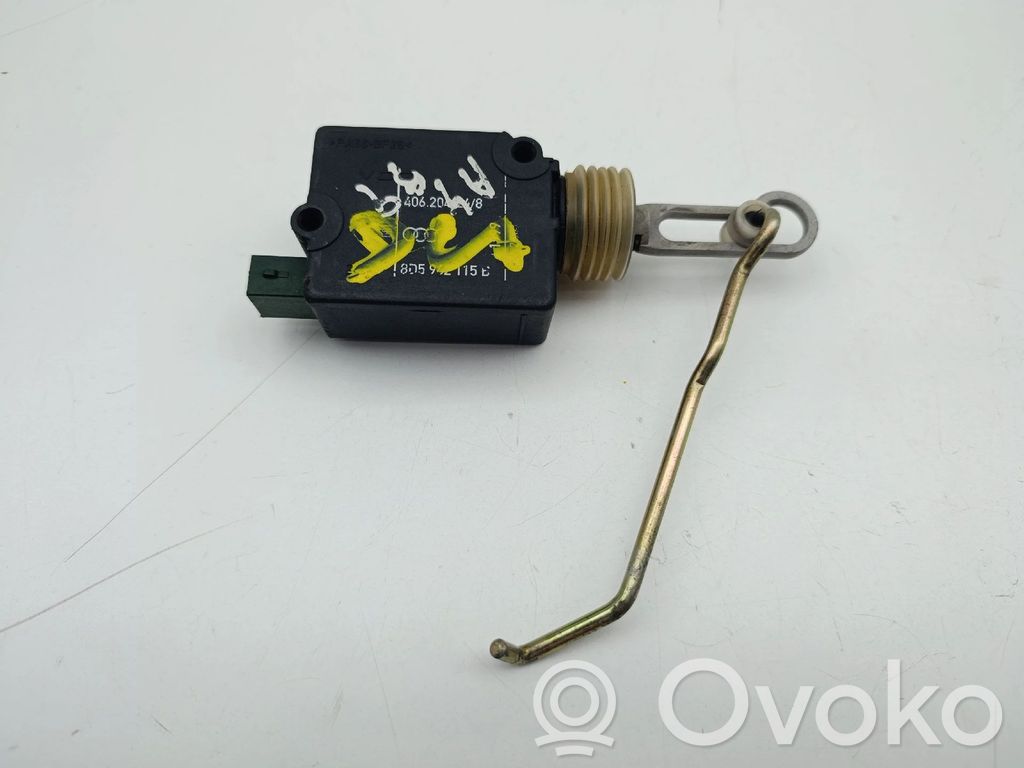 Audi A4 S4 B5 8D Cerradura de puerta de carga 