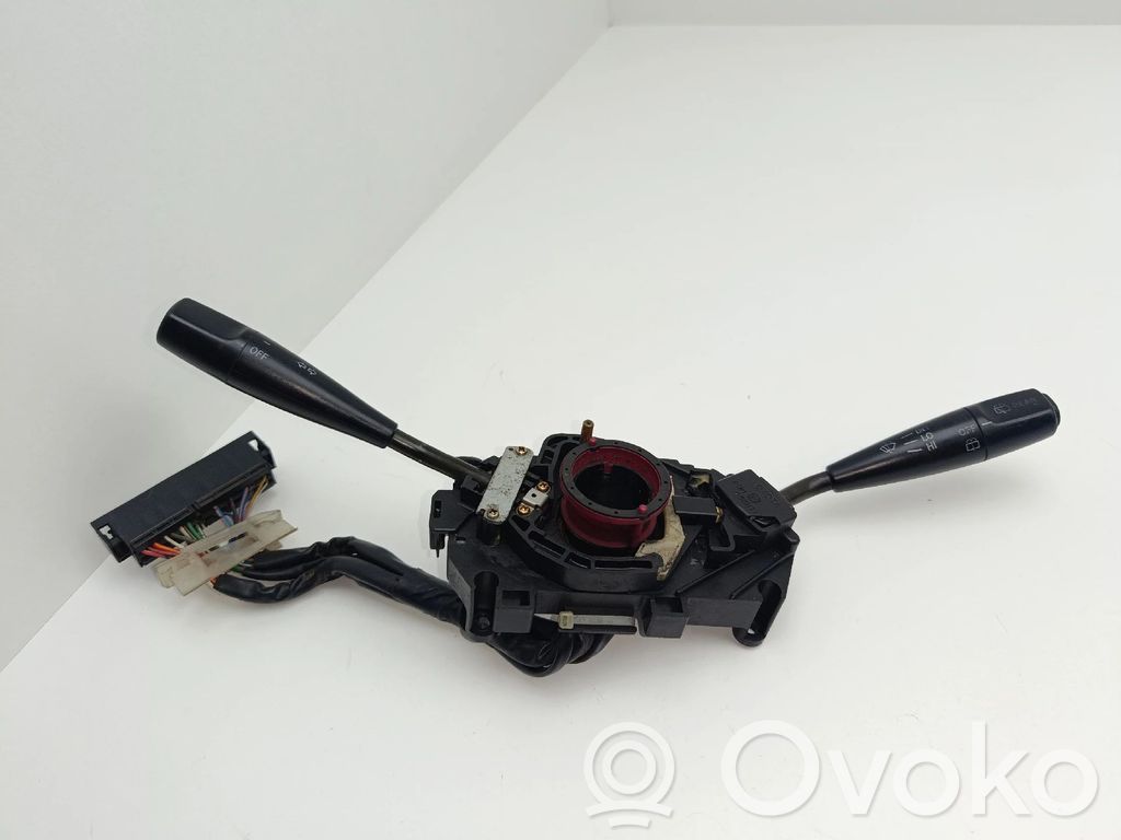 Toyota Corolla E110 Autres commutateurs / boutons / leviers 