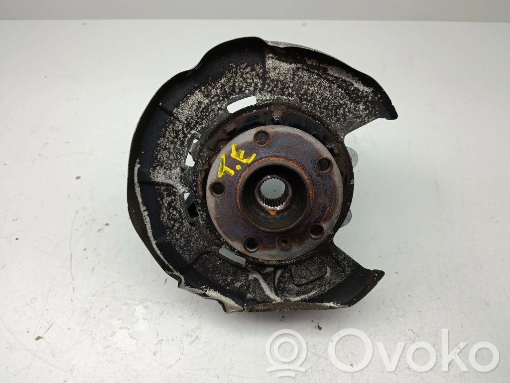BMW X6 E71 Aizmugurē riteņa rumbas vārpstas šarnīrs (stupica, capfa) 