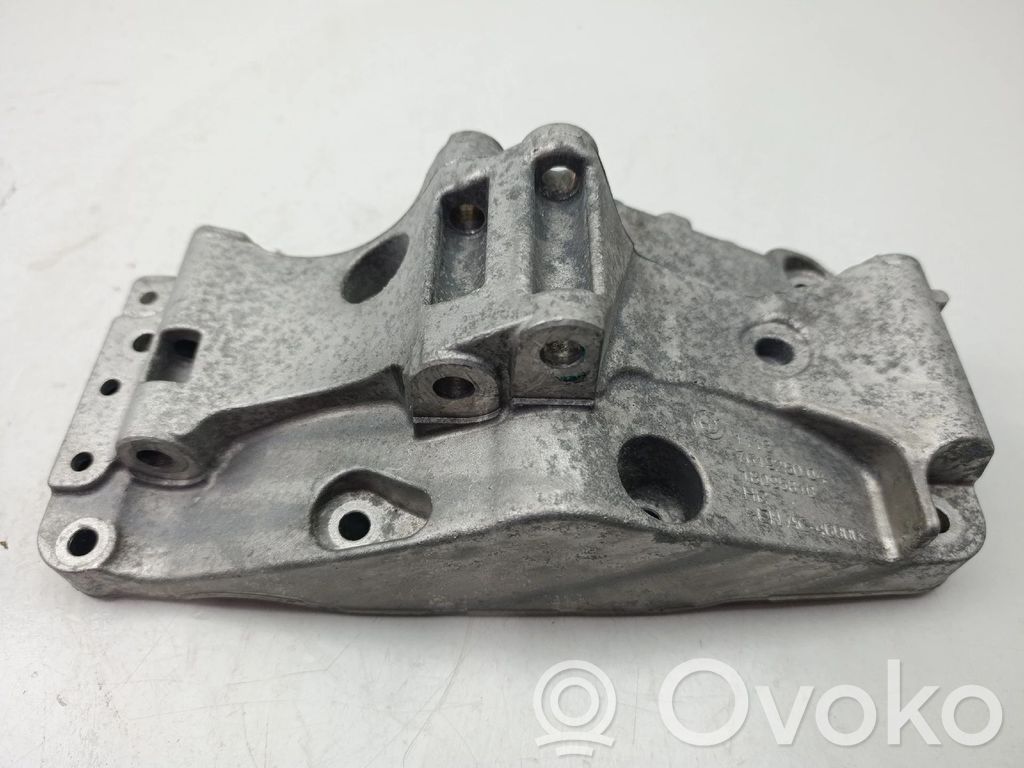 BMW 2 F22 F23 Supporto del generatore/alternatore 