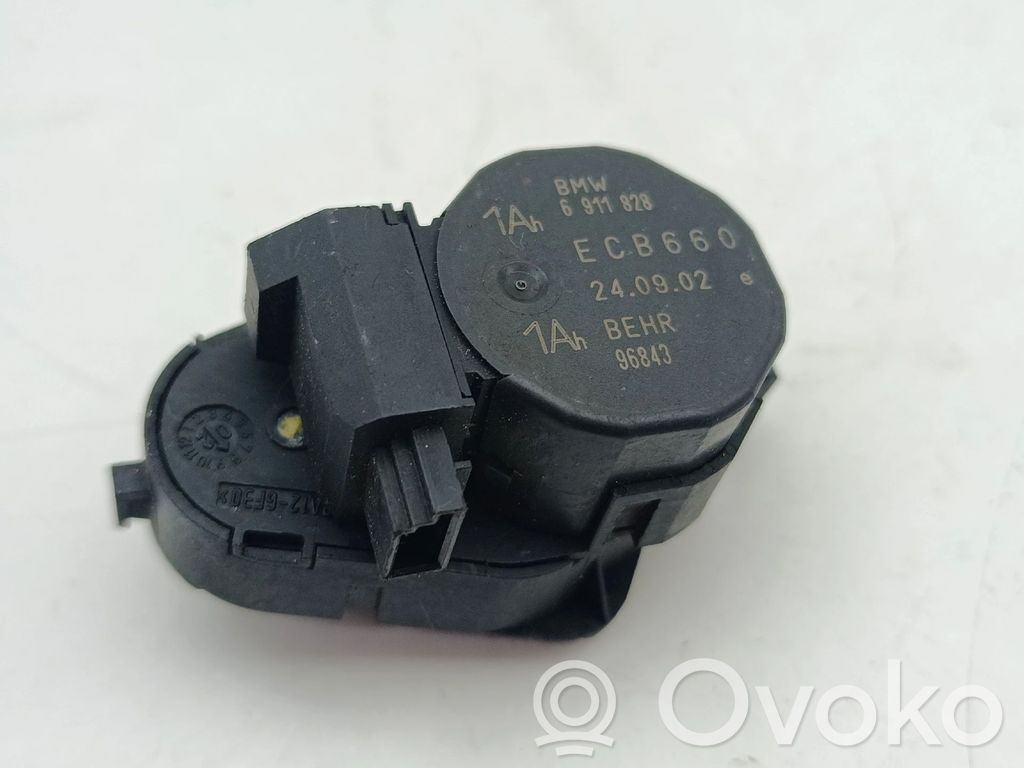 Motor/activador trampilla de calefacción   6911828