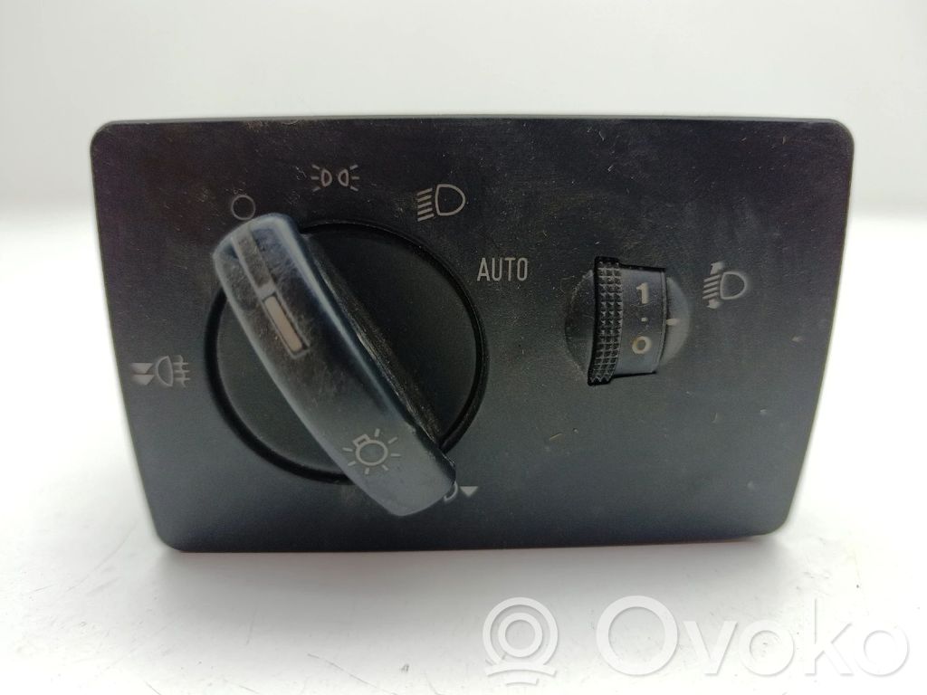 Ford Fiesta Light module LCM 