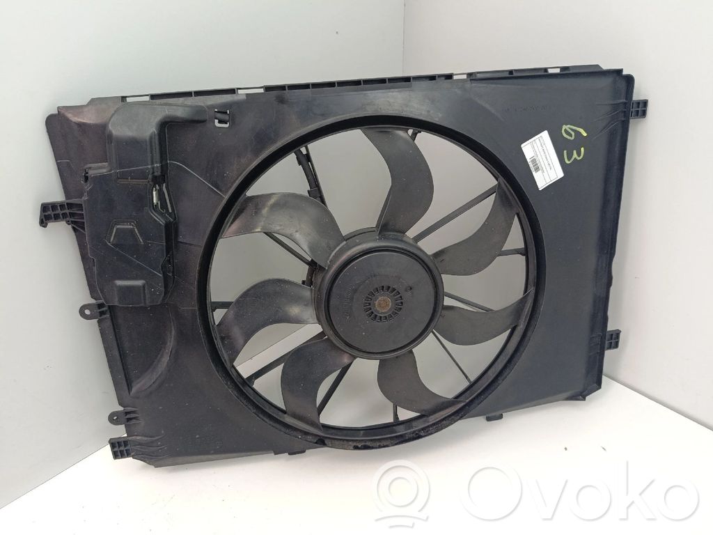 Mercedes-Benz A W176 Ventilator electric răcire radiator 