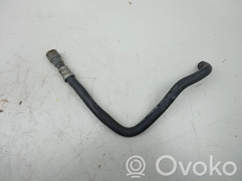 Coolant pipe/hose