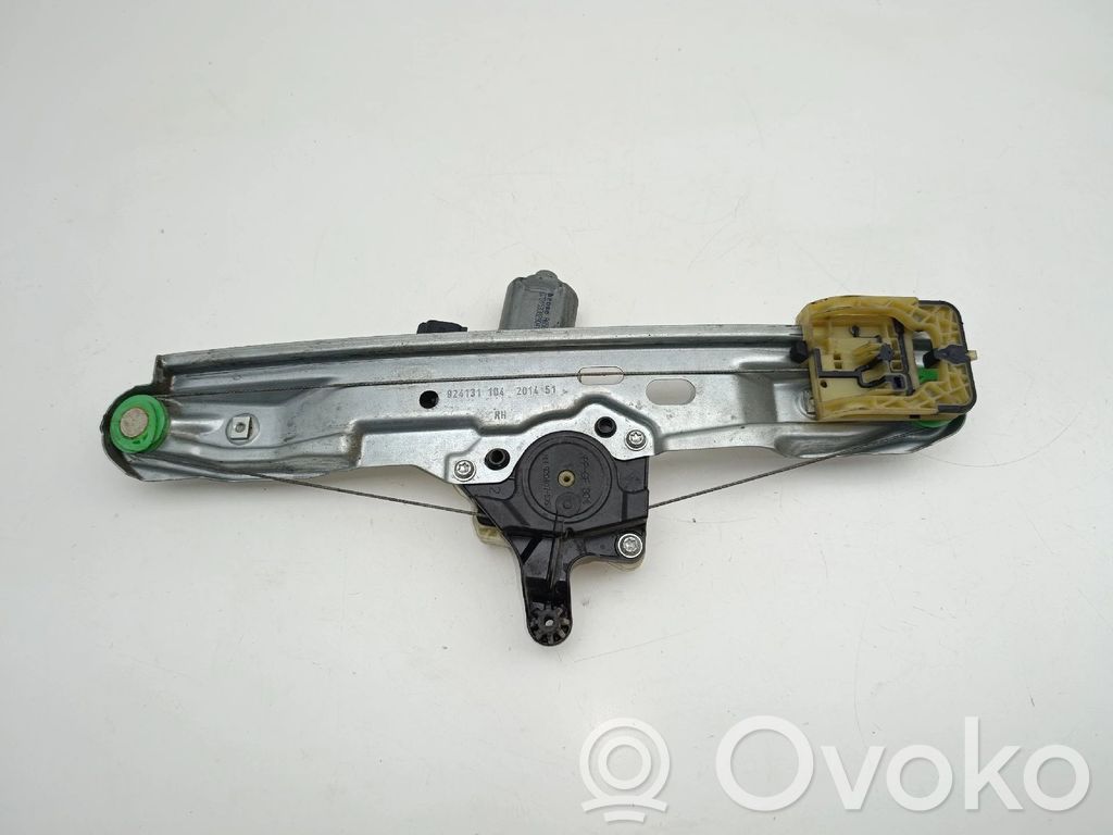 Ford Focus Mecanismo para subir la puerta trasera sin motor 