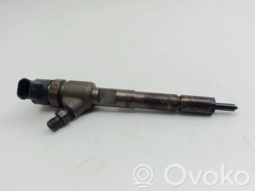 Opel Corsa E Fuel injector 