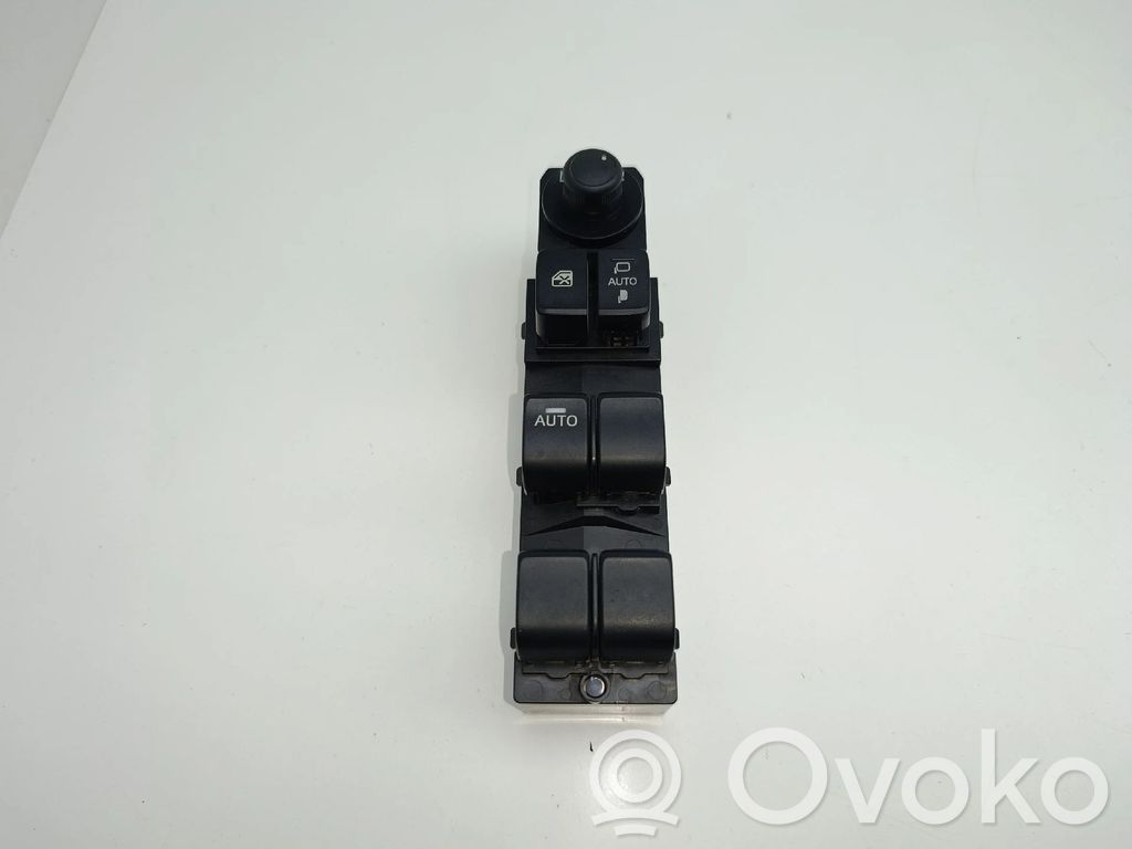 Mazda CX-3 Electric window control switch 