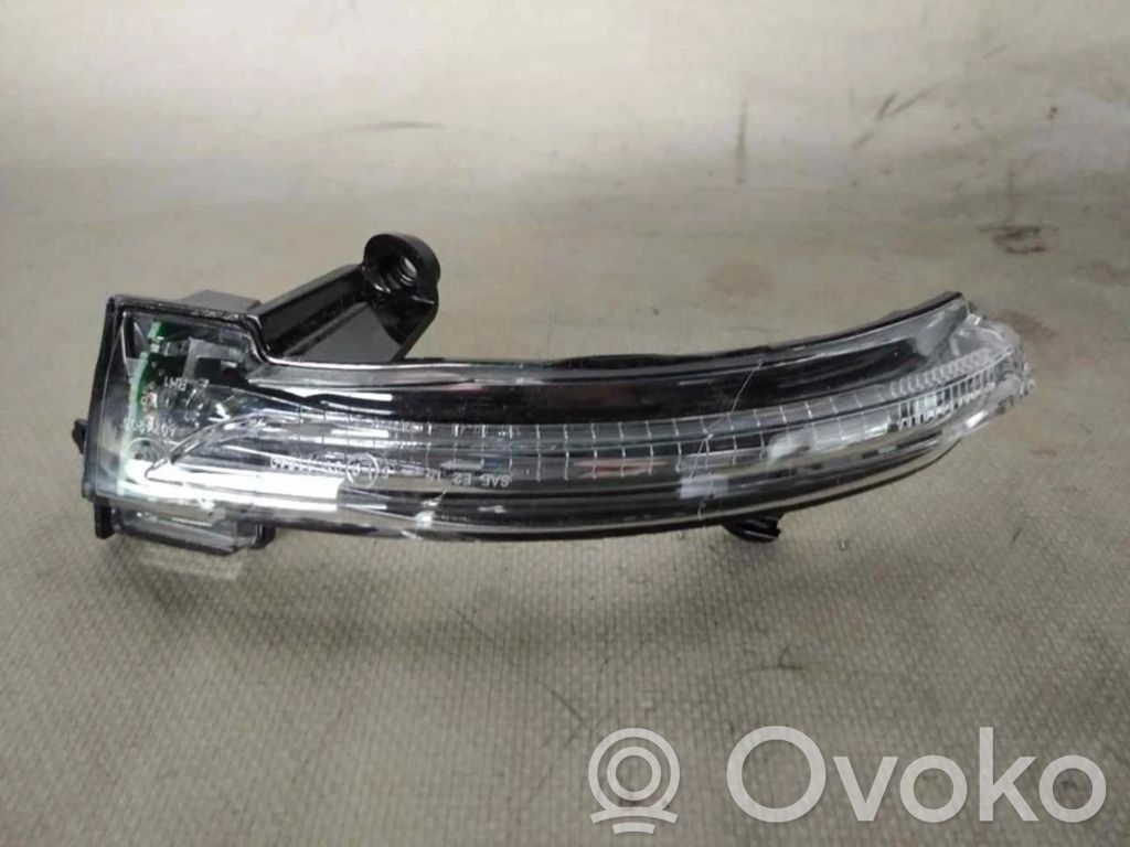 Renault Megane II Rückspiegelverkleidung 