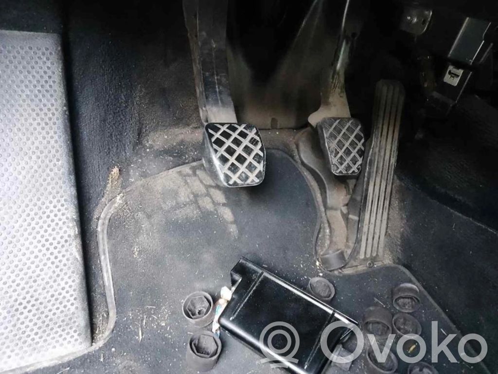 Volkswagen PASSAT Pedal de freno 
