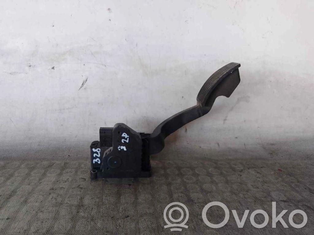 Opel Corsa D Akseleratora pedālis 