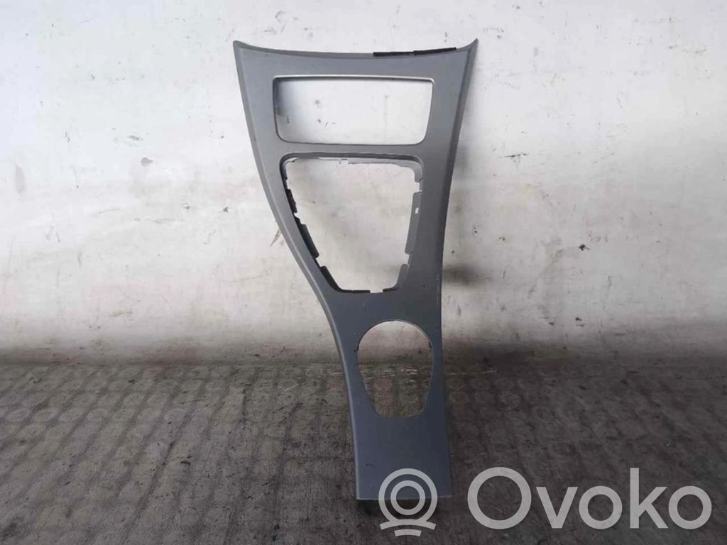 BMW 3 E90 E91 Garniture inférieure 